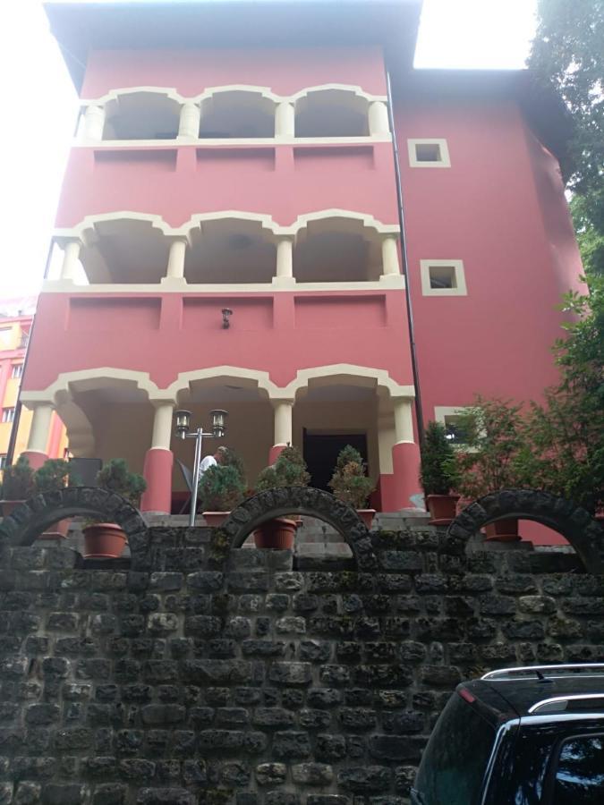 Hotel Casa Rosa à Băile Olăneşti Extérieur photo